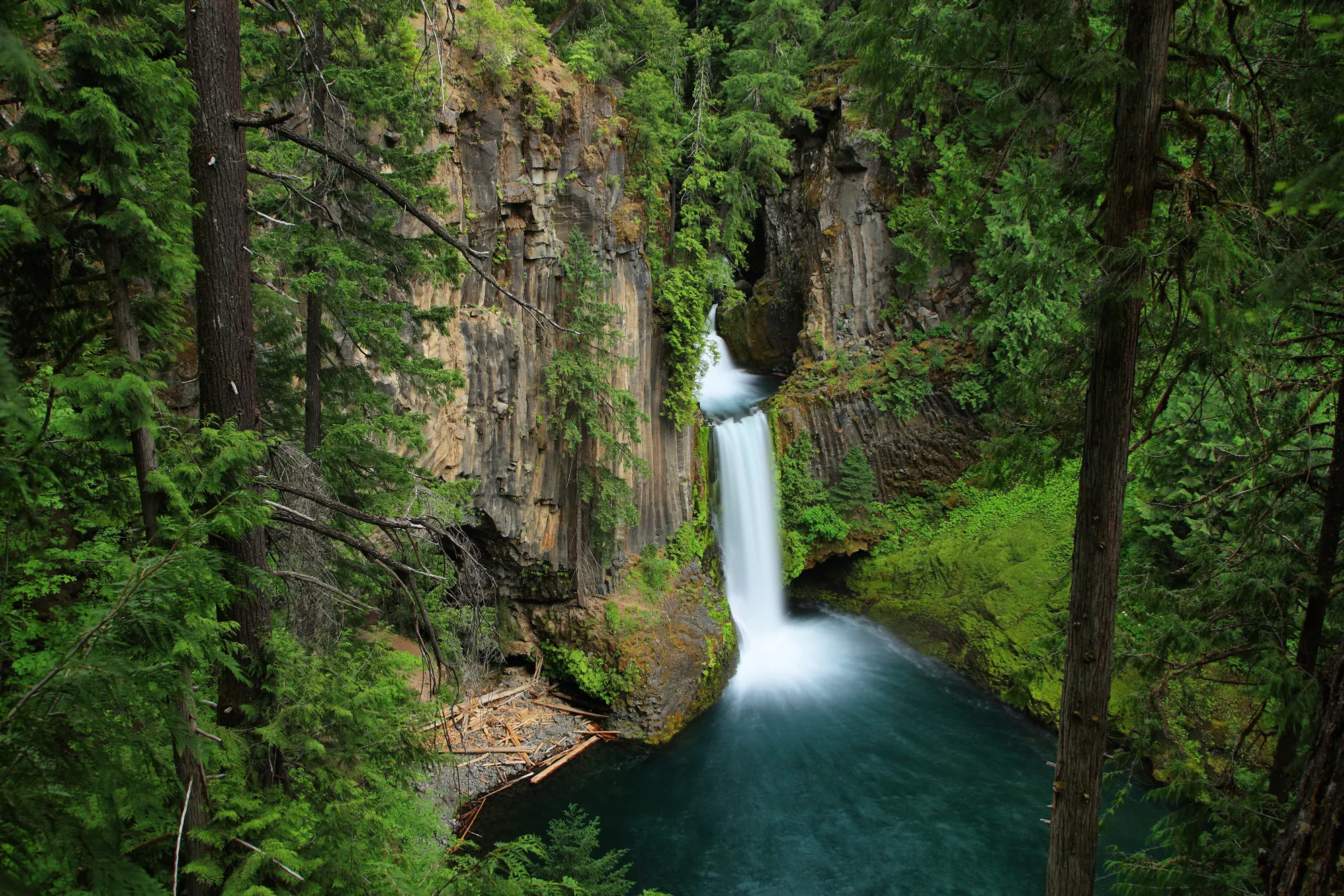 Toketee Falls in the forests of Douglas County, Oregon